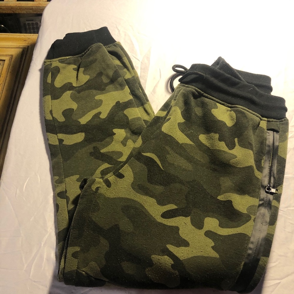 Green cameo joggers